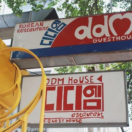Ddm House Vandrerhjem Bangkok Eksteriør bilde