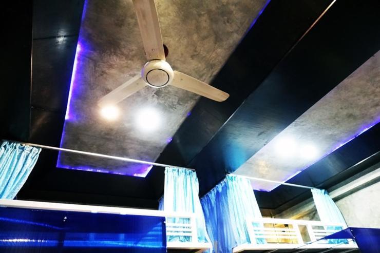 Ddm House Vandrerhjem Bangkok Eksteriør bilde